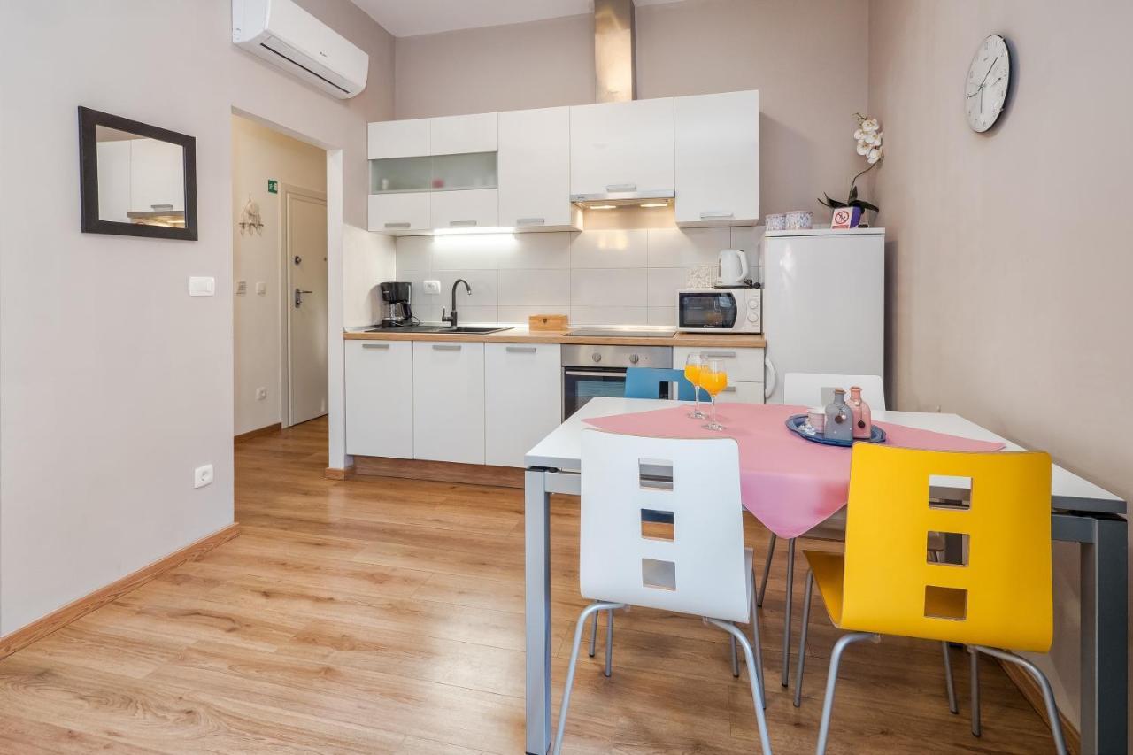 Apartment Queen Teuta In The Heart Of Split Historical Heritage ภายนอก รูปภาพ