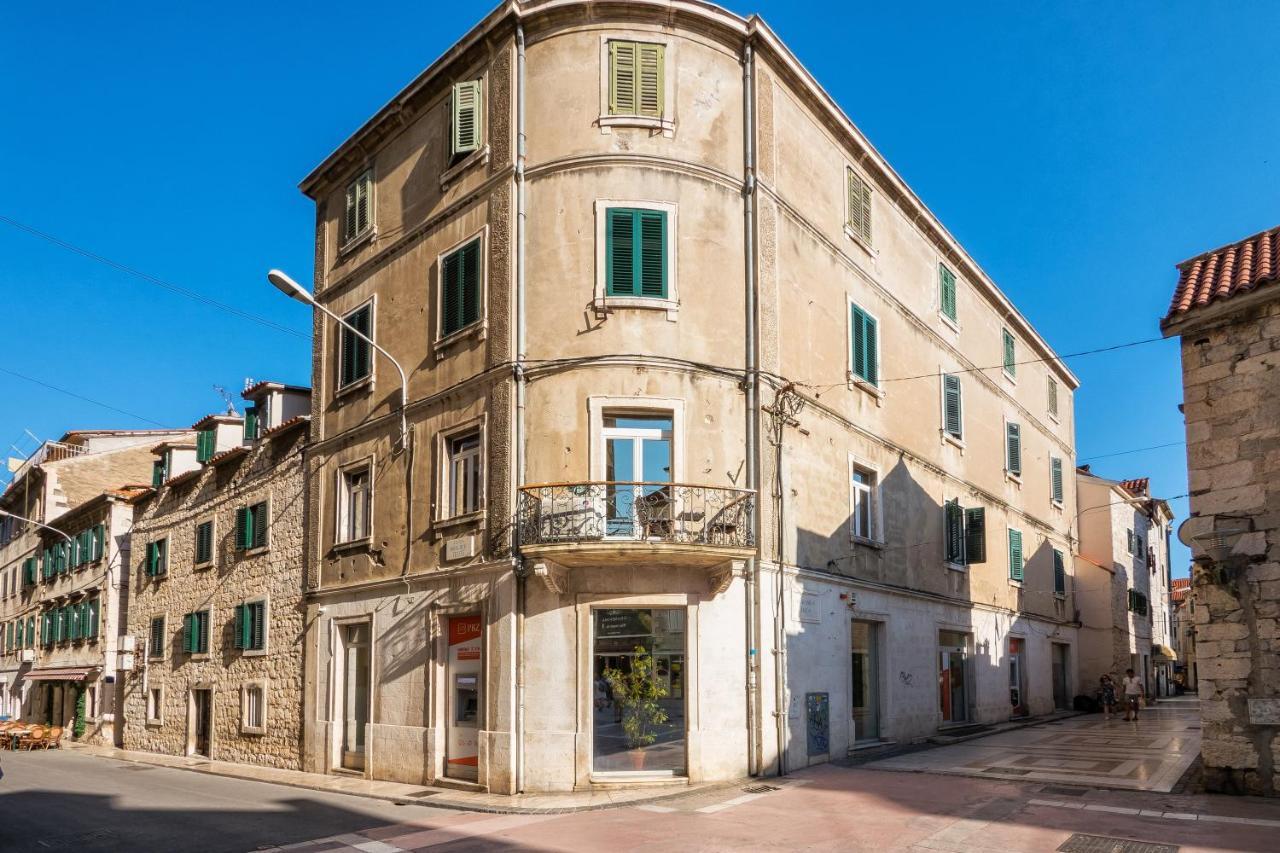 Apartment Queen Teuta In The Heart Of Split Historical Heritage ภายนอก รูปภาพ